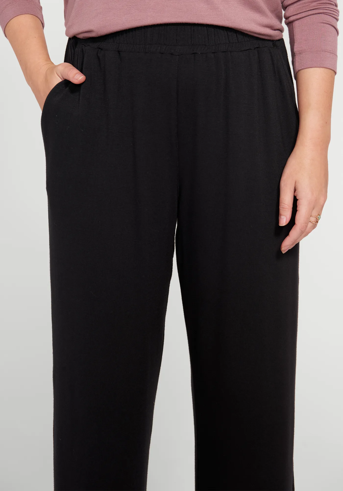 Essential Lounge Pant (Black)